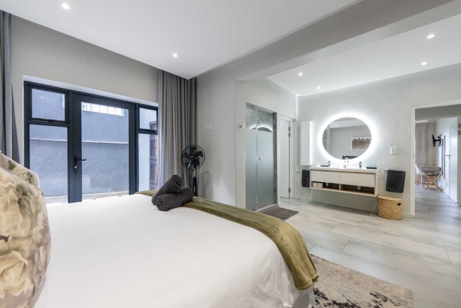 5 Bedroom Property for Sale in Camps Bay Western Cape